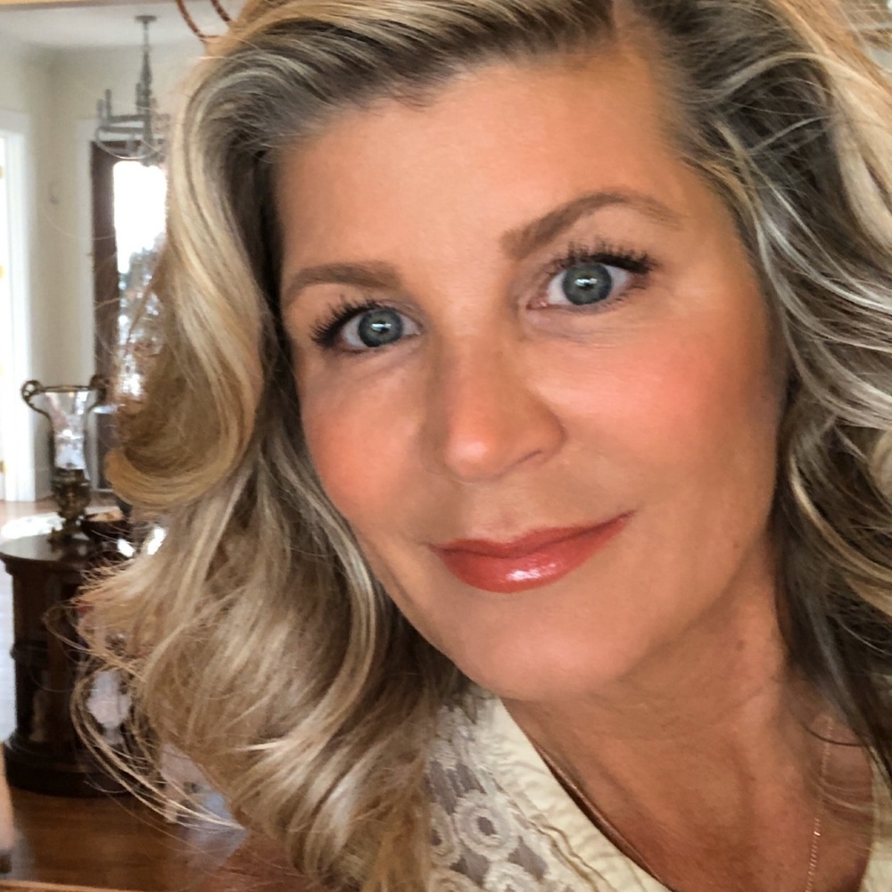 Meet your Posher, Andrea